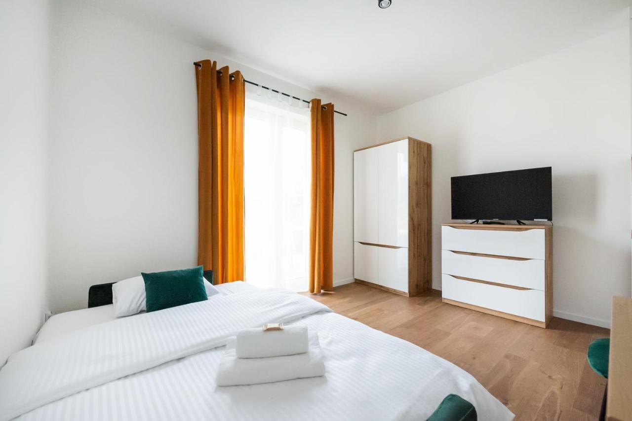 Hohome Comfy Apartments Варшава Екстериор снимка
