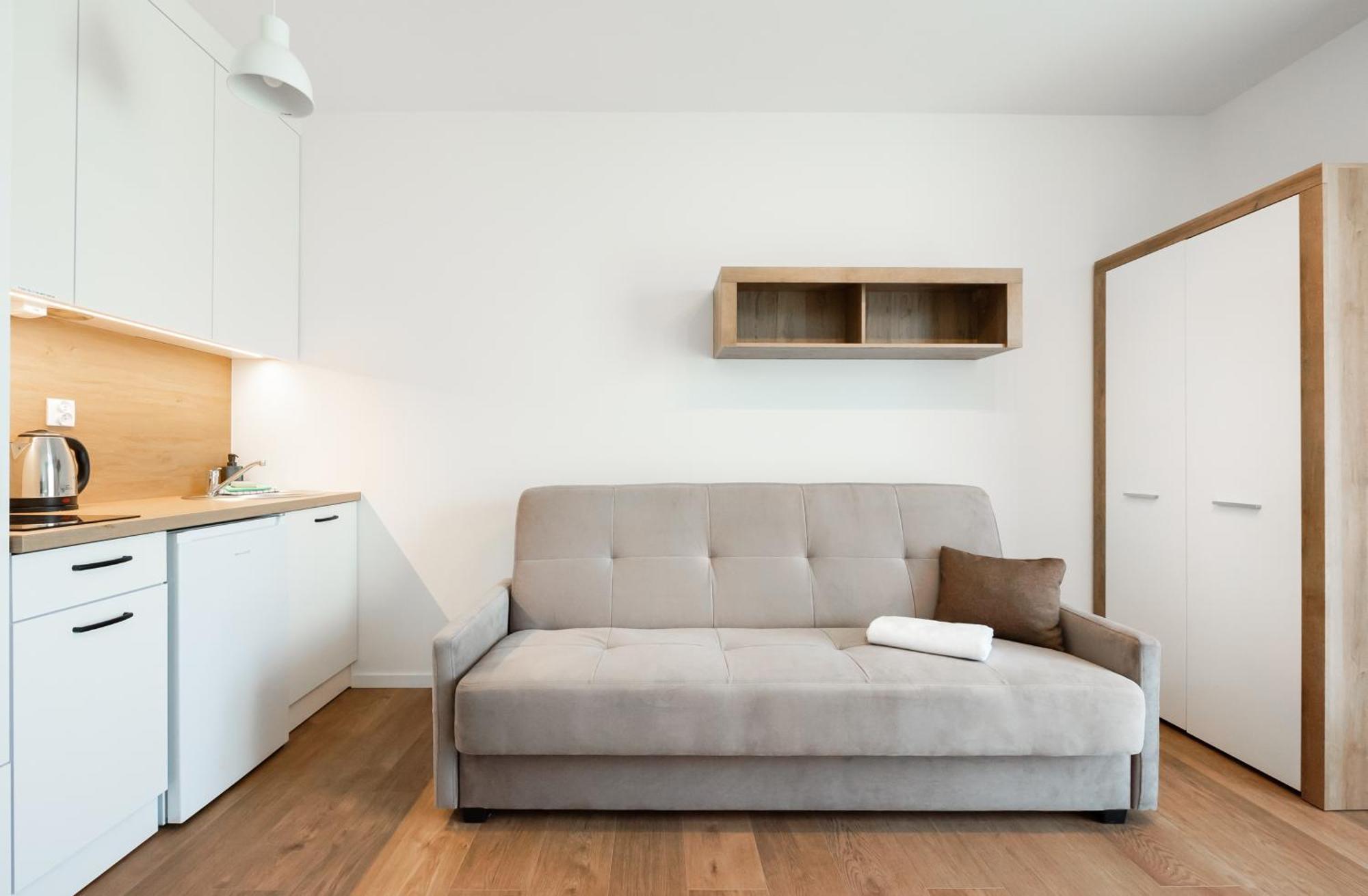Hohome Comfy Apartments Варшава Екстериор снимка