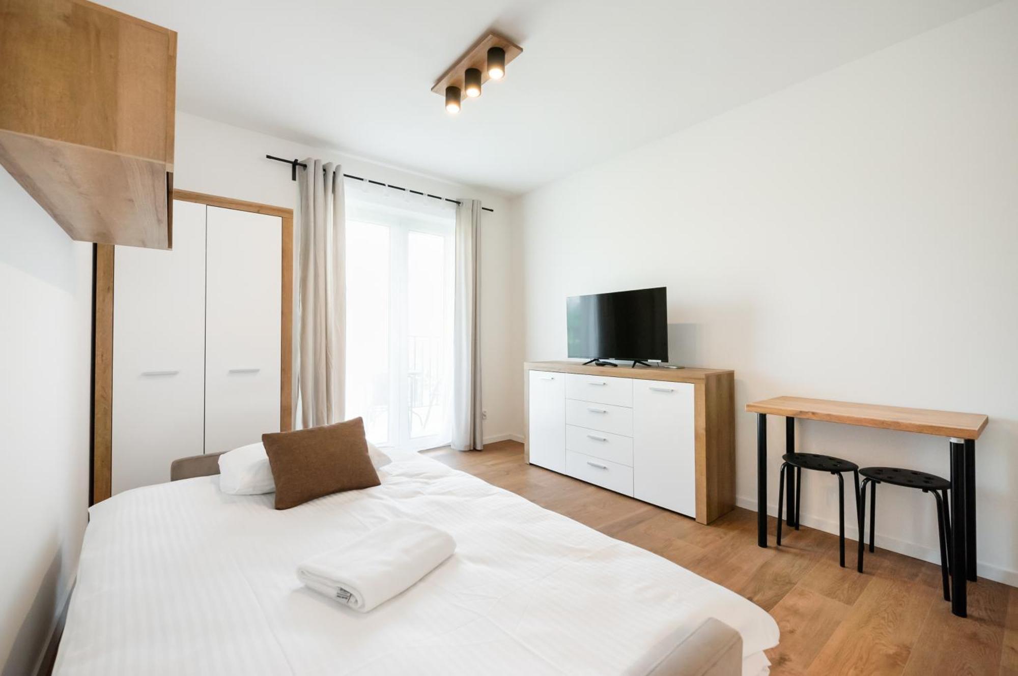 Hohome Comfy Apartments Варшава Екстериор снимка