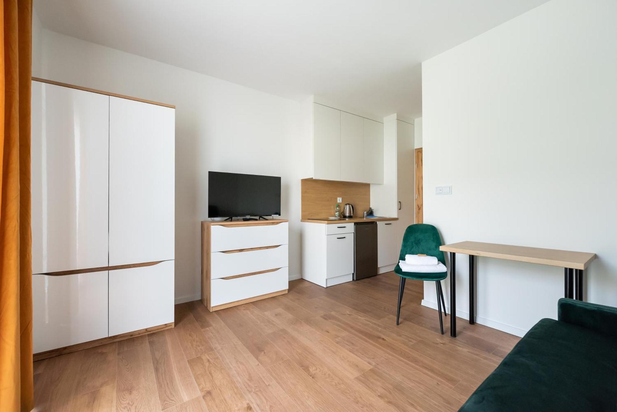 Hohome Comfy Apartments Варшава Екстериор снимка