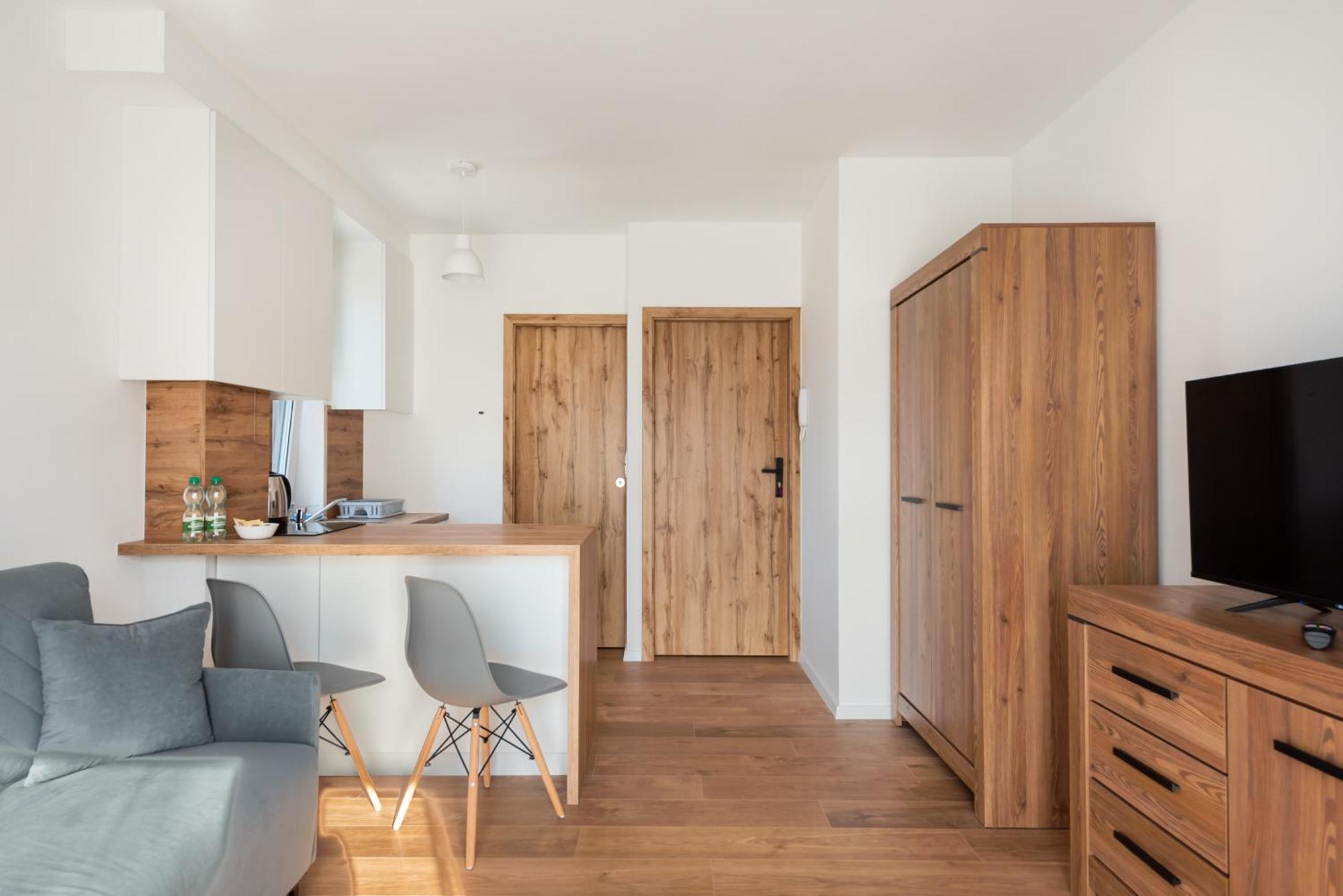 Hohome Comfy Apartments Варшава Екстериор снимка