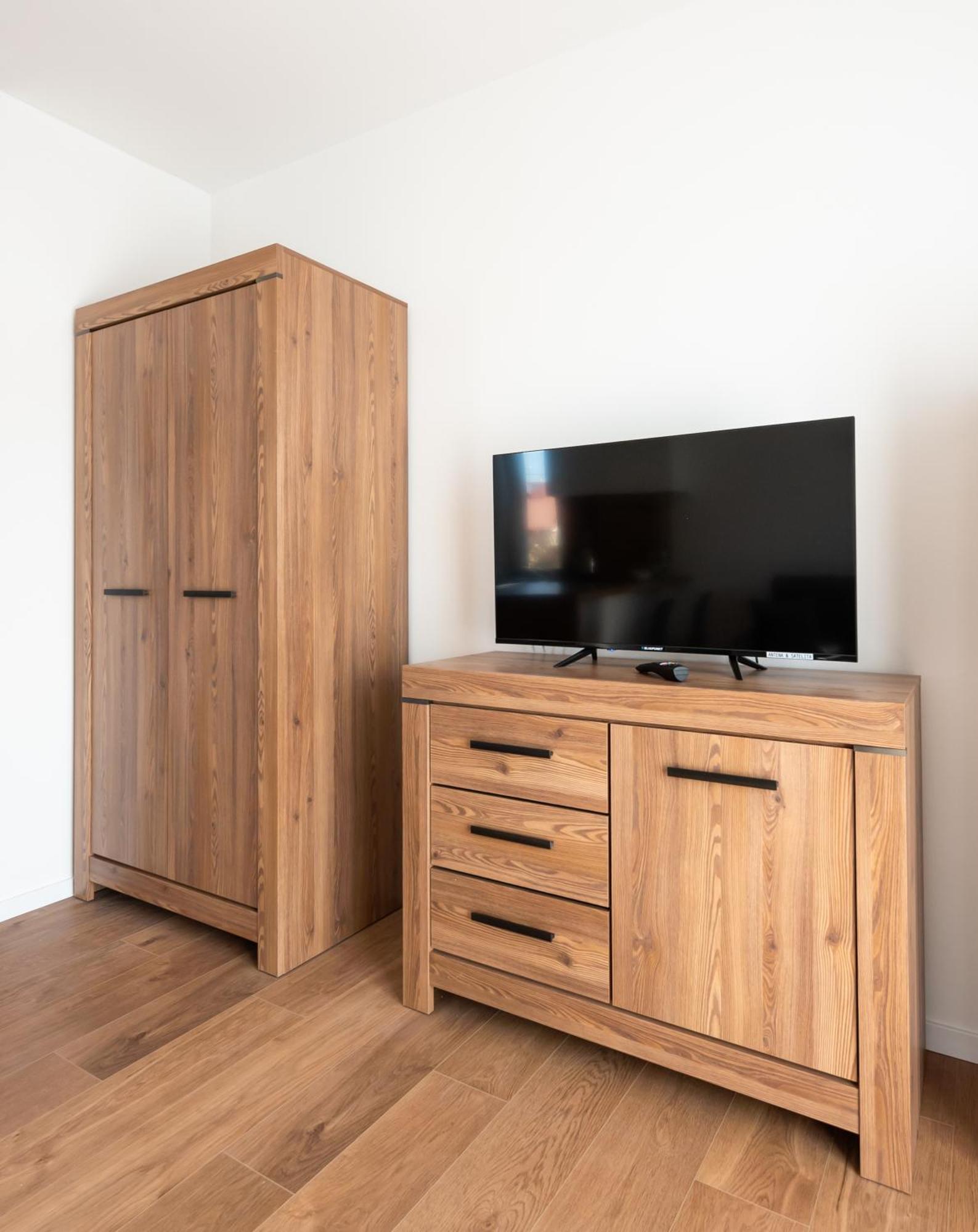 Hohome Comfy Apartments Варшава Екстериор снимка
